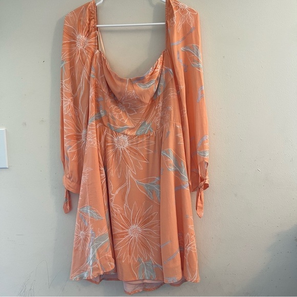 ASTR the label Women's Long Sleeve Windsor Mini Dress Size L - Picture 3 of 16